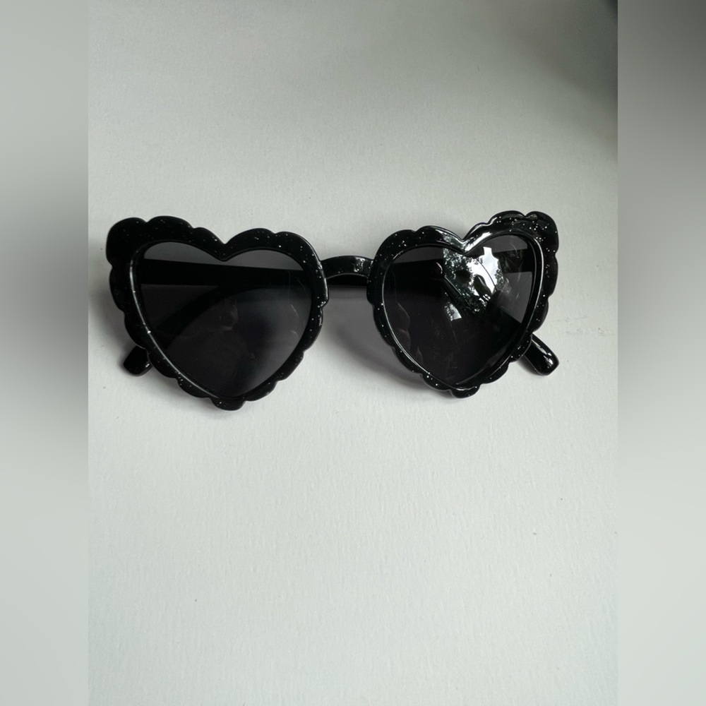 Betsey Johnson Black Glitter Sunglasses - Picture 5 of 8